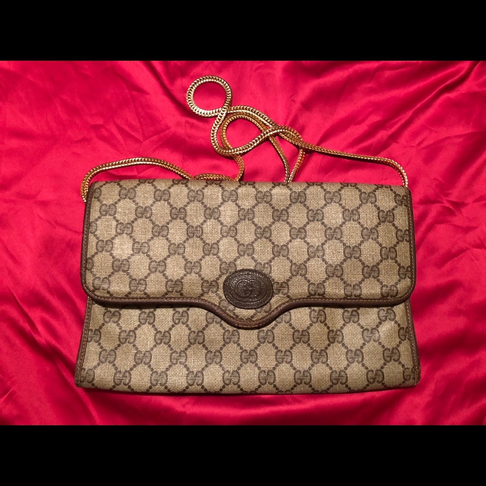 *SOLD* ❤️Gucci Clutch❤️